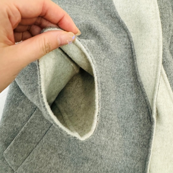 Virgin Wool and Cashmere Coat, 2-tone jacket - Picture 8 of 12